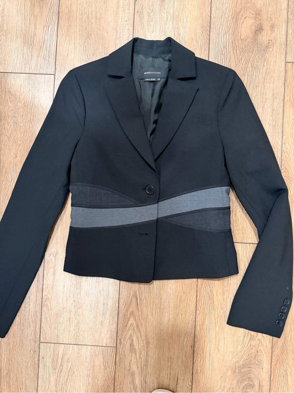 BCBGMaxAzria Black Blazer with Gray Waistband 0446